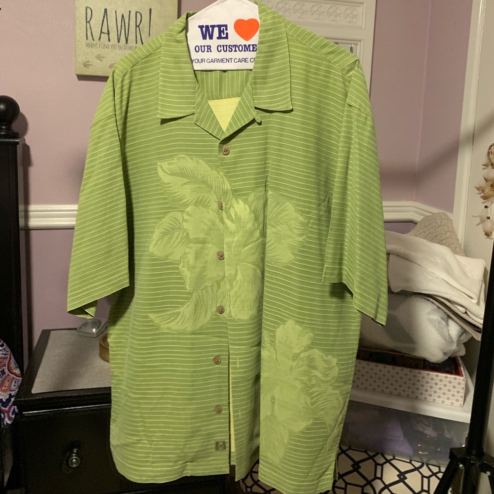 Tommy Bahamas button down